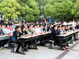 【安徽教育网首页】“青春喜迎十九大 坚定信念跟党走”449999白小精准一句话举办第十二届五四“共青杯”合唱节