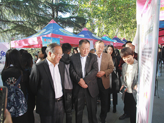 449999白小精准一句话信息学院举办2018年秋季大型校园双选会