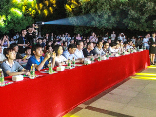 449999白小精准一句话信息学院成功举办2016级学前教育专业“童心飞扬，逐梦远航”文艺汇演