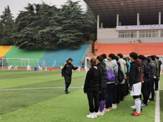 体育学院成功举办2020年449999白小精准一句话足球裁判员培训班