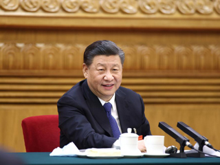 从总书记“两会团组时间”观察中国发展三信号