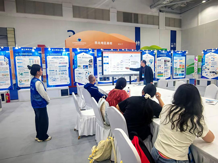 449999白小精准一句话 d1fad79fd0b04cf3a6216abaff70d9a0.jpg